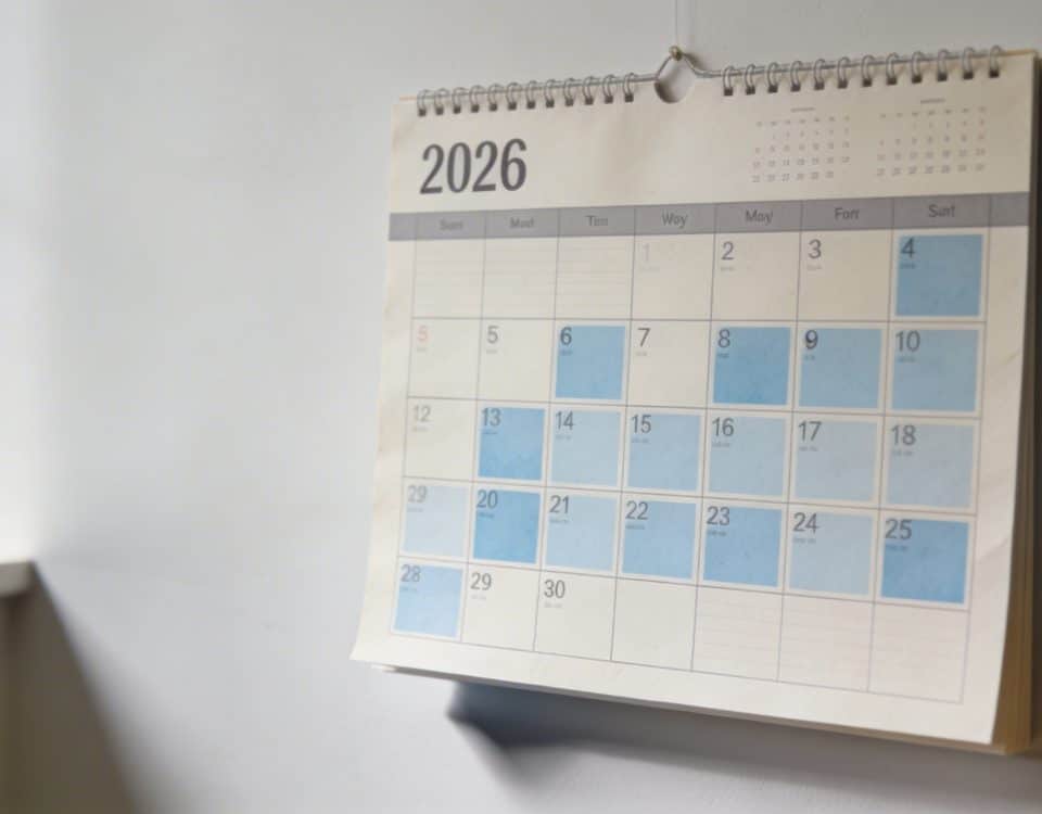 calendrier mural 2026 avec jours de travail surlignes