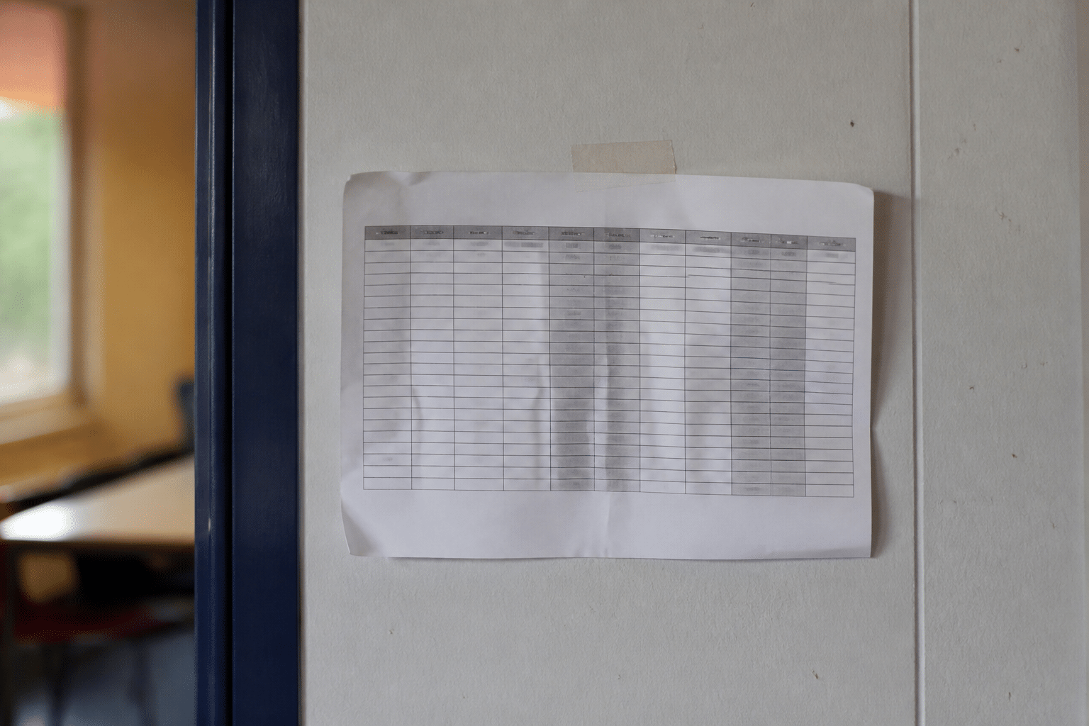 Document papier affichant baremes salaires educateurs specialises.