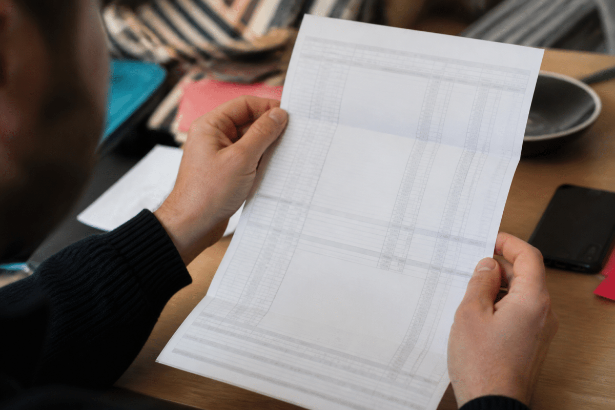 Bulletin de paie detaillant salaire, primes et indemnites financieres